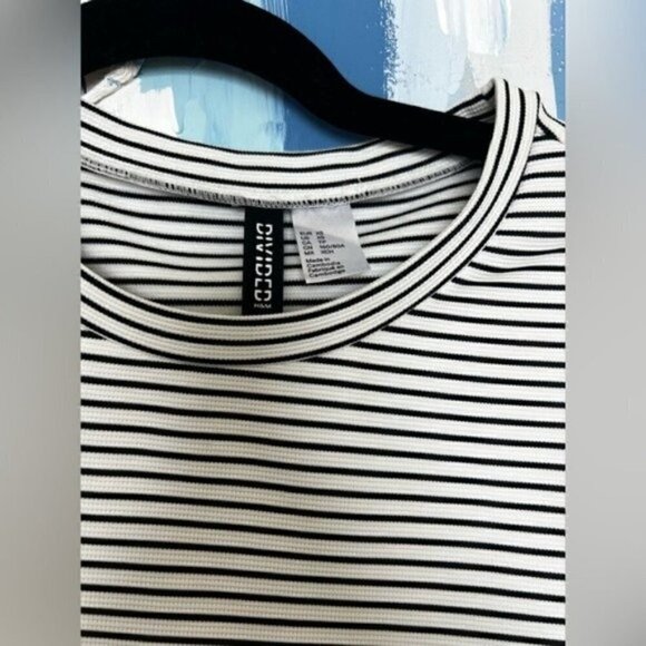 H&M Black and White Striped Peplum Crop Top - Going Out Tops for Women - Summer - Picture 4 of 4